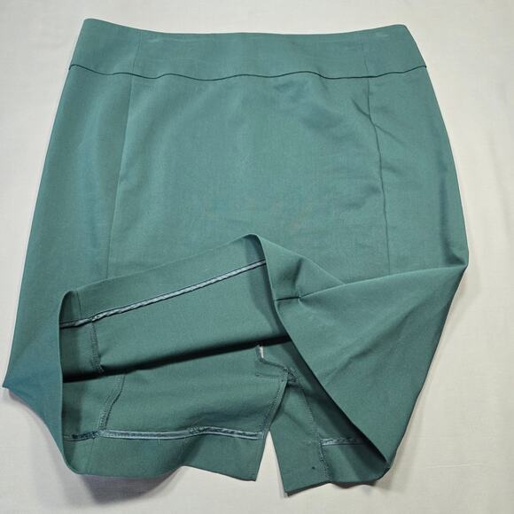 The Torie Skirt Green Mini Stretch Pencil Straight Aline Women's Size 12 Unlined - Picture 6 of 7